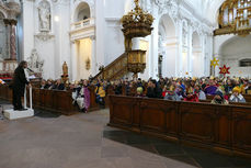 Aussendung der Sternsinger im Hohen Dom zu Fulda (Foto: Karl-Franz Thiede)